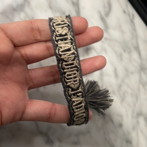 CD string bracelets - Picture 4 of 5